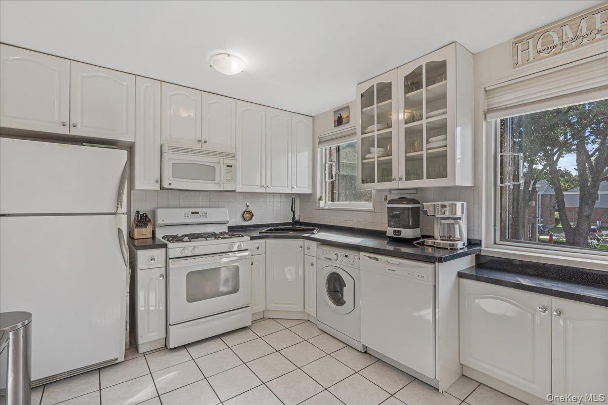 68-77 Bell Boulevard 2