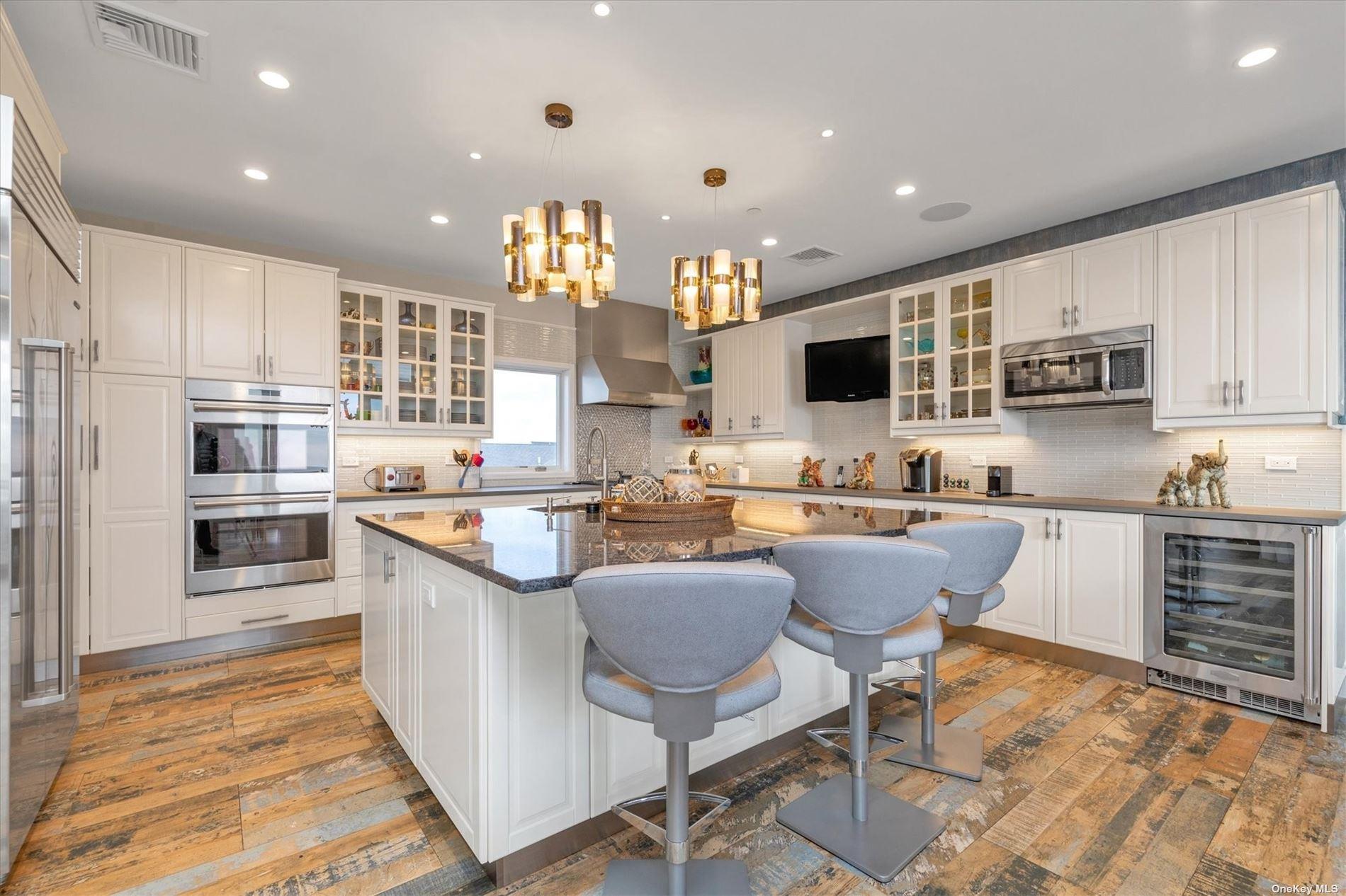 26 Mohawk Avenue, East Atlantic Beach, New York image 12