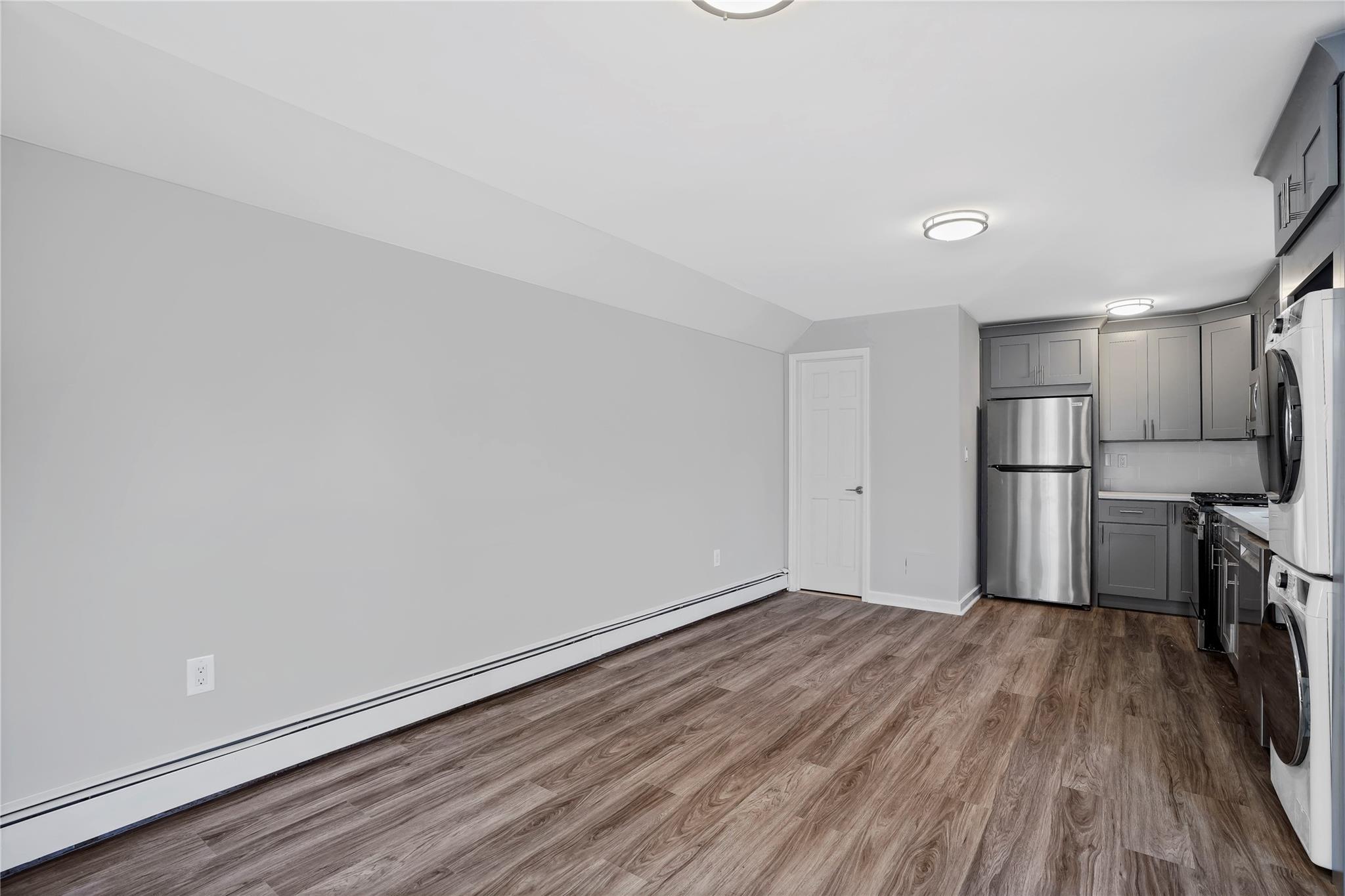 69-23 62 Drive, Middle Village, New York image 9