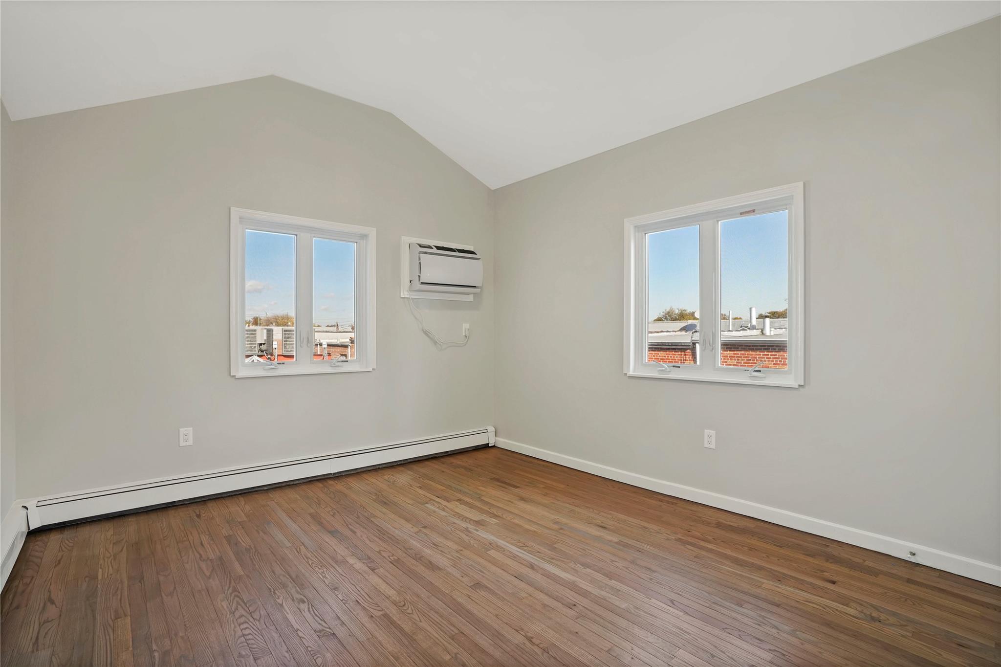 69-23 62 Drive, Middle Village, New York image 17