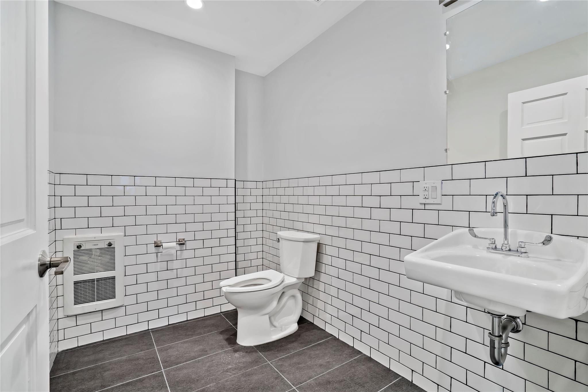 69-23 62 Drive, Middle Village, New York image 18