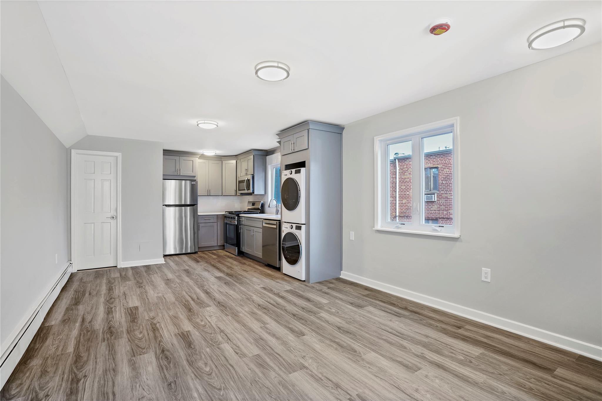 69-23 62 Drive, Middle Village, New York image 8