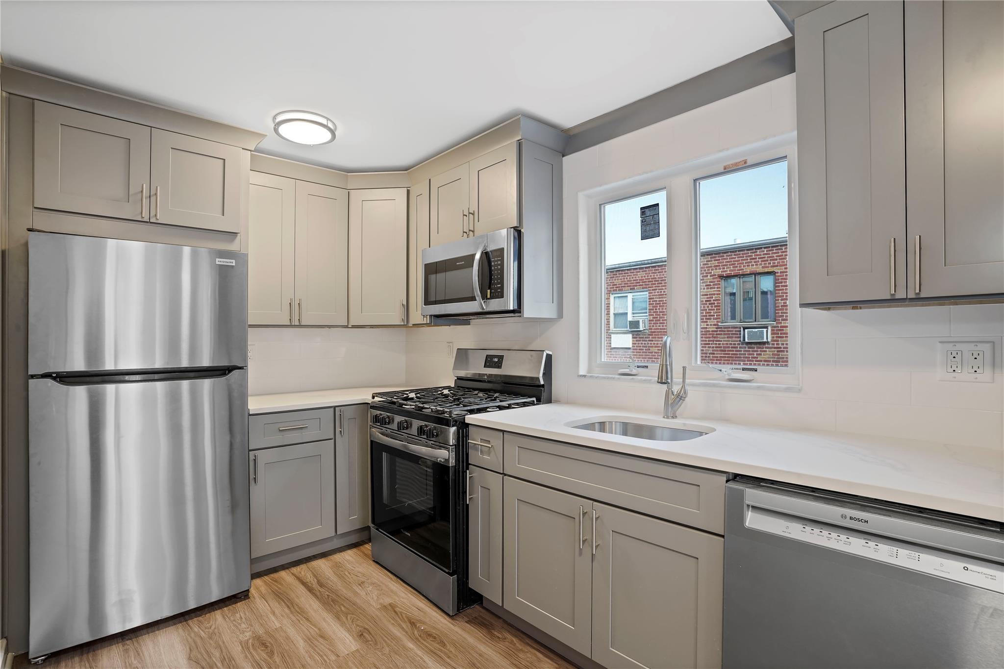 69-23 62 Drive, Middle Village, New York image 3