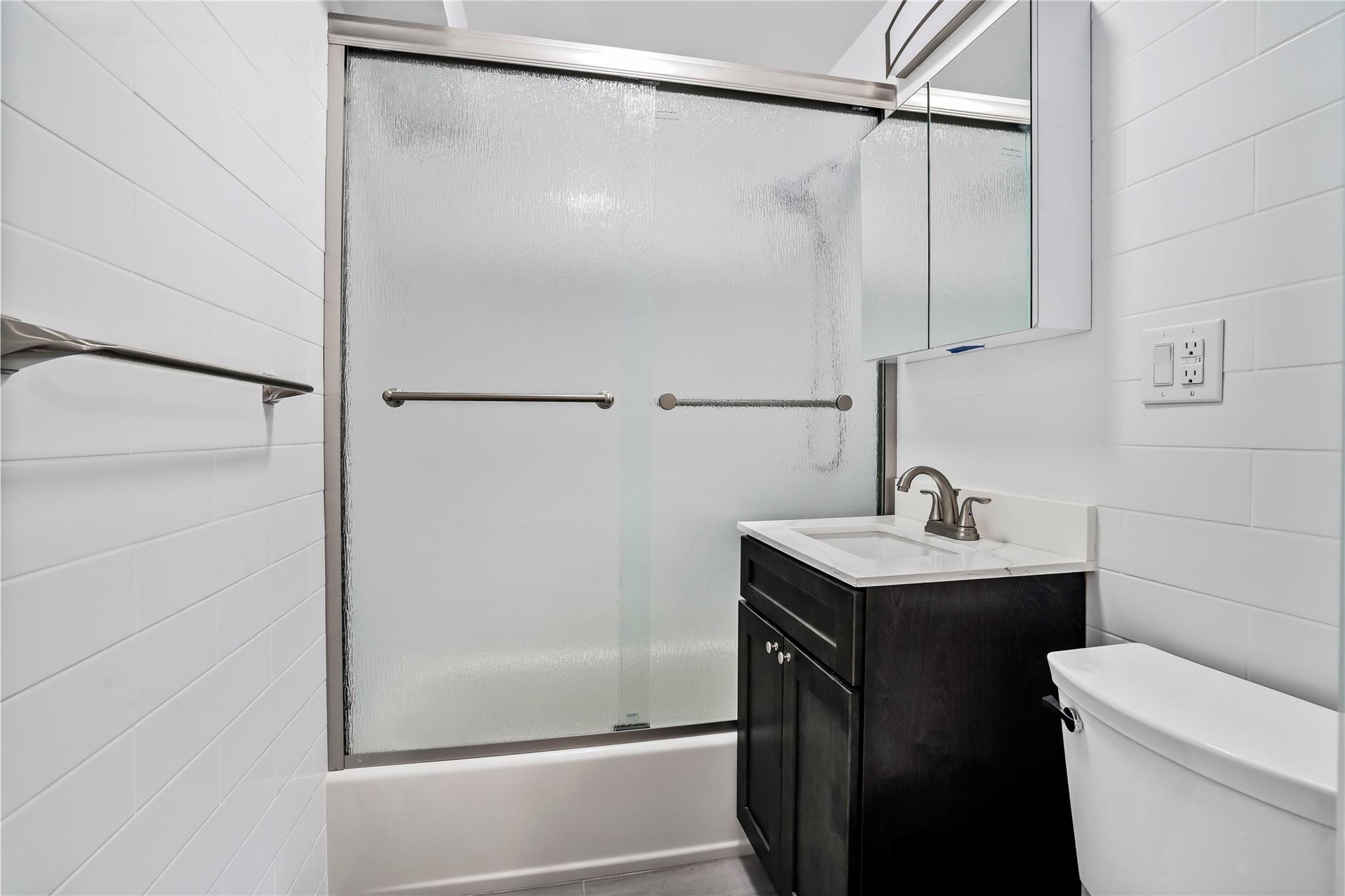 69-23 62 Drive, Middle Village, New York image 23