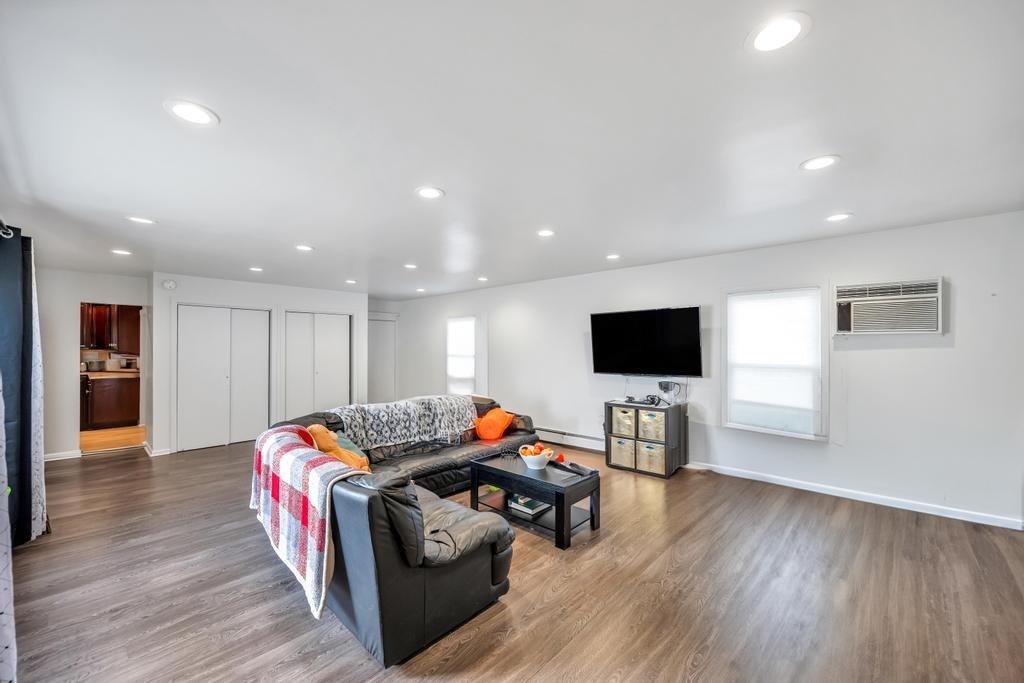 209 Central Avenue, Bethpage, New York image 9
