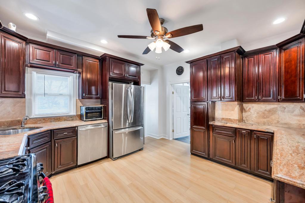 209 Central Avenue, Bethpage, New York image 3