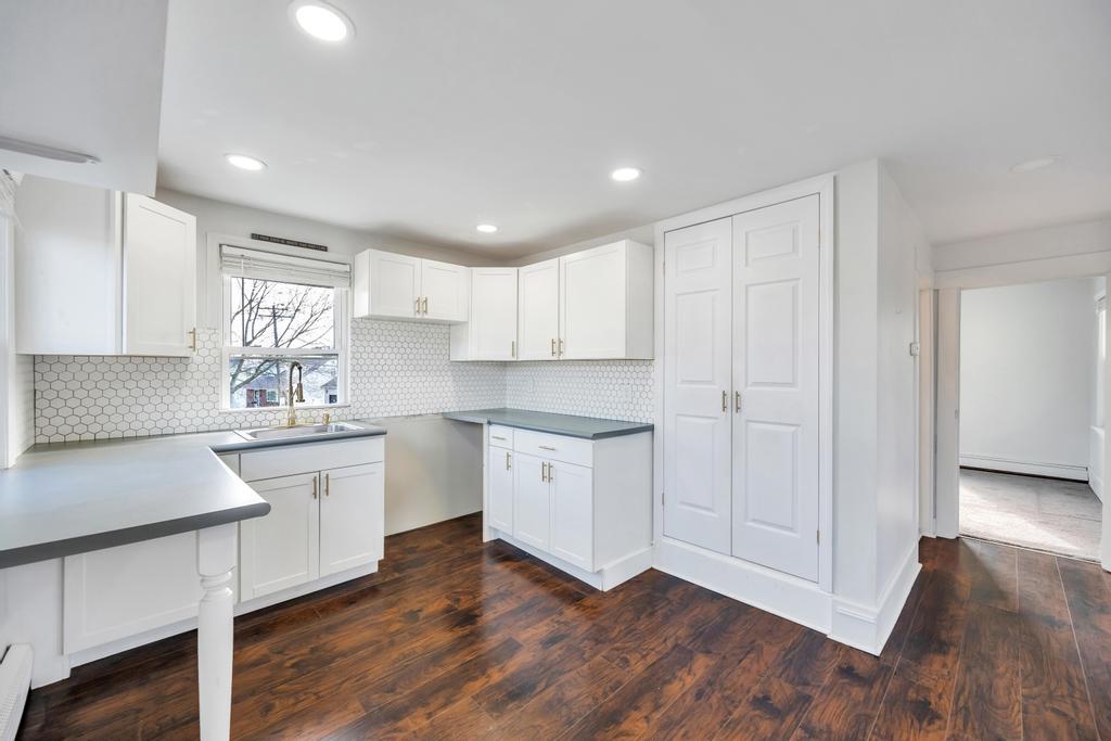 209 Central Avenue, Bethpage, New York image 28