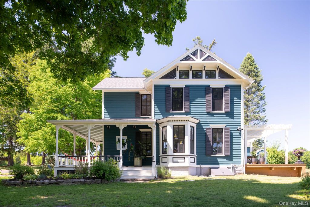 Photo of 1838 River Rd RD, West Coxsackie, NY 12192 (MLS # 1009428)