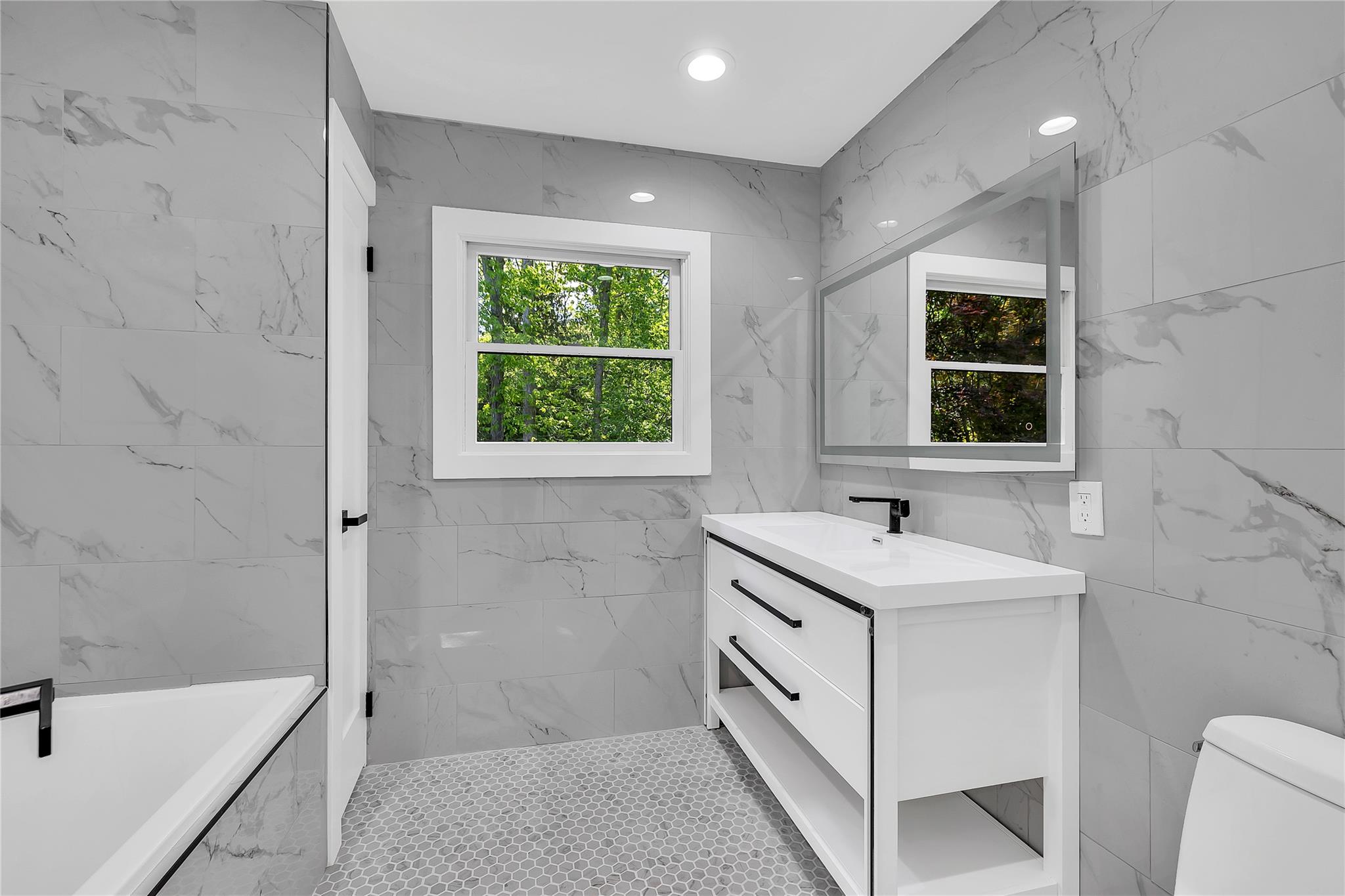 38 Cottontail Road, Melville, New York image 22