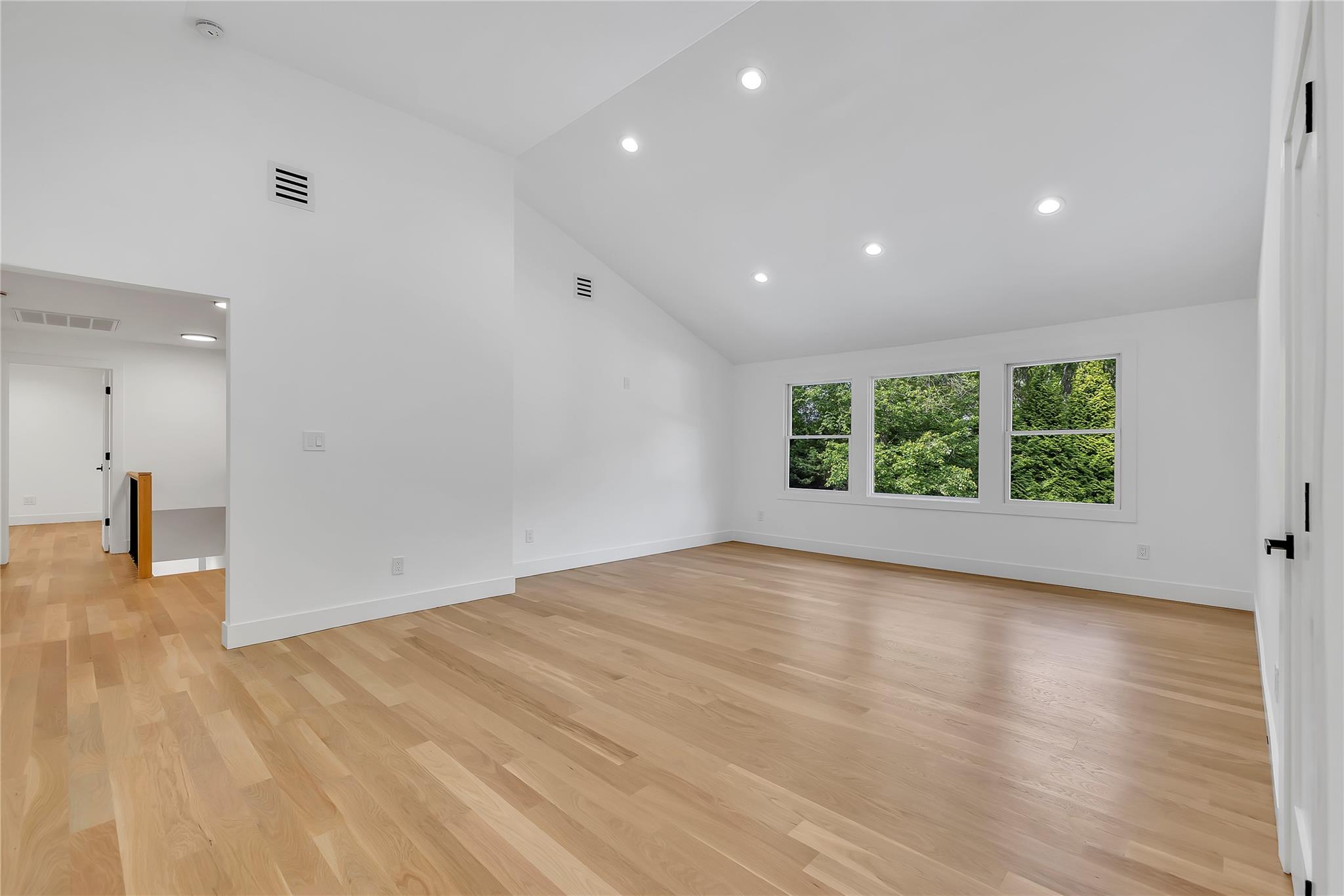 38 Cottontail Road, Melville, New York image 30