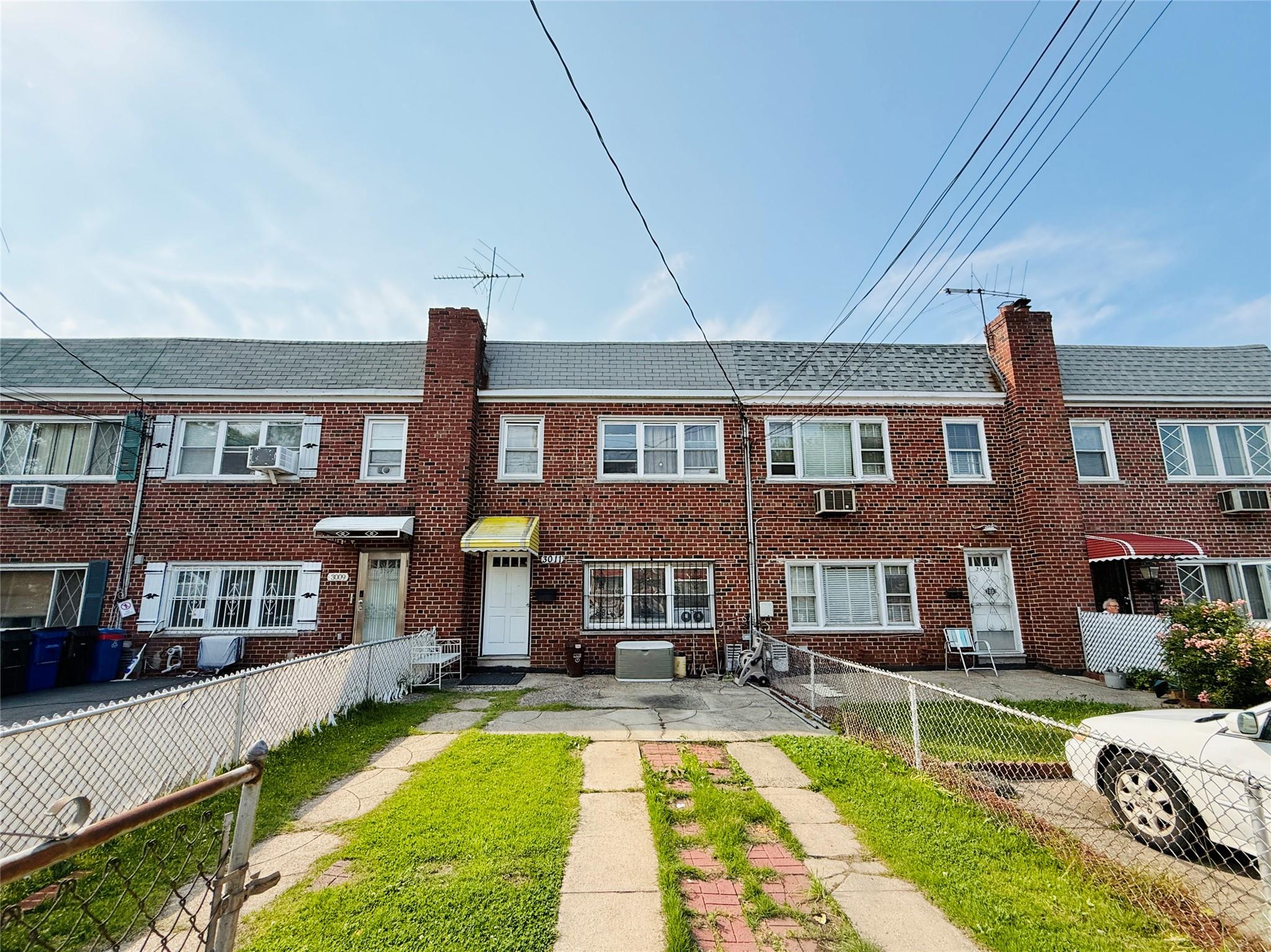 Property for Sale at Randall Avenue, Bronx, New York - Bedrooms: 5 
Bathrooms: 3  - $819,000