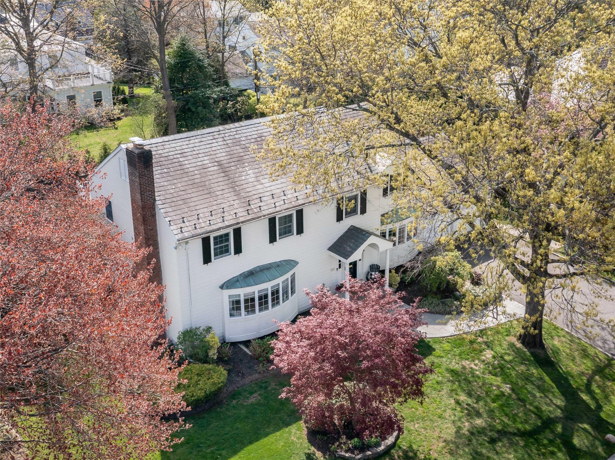 812 Hunt Lane