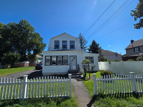 Photo of 34 Kings Ferry Road, Montrose, NY 10548 (MLS # 929701) Photo of 34 Kings Ferry Road, Montrose, NY 10548 (MLS # 929701)