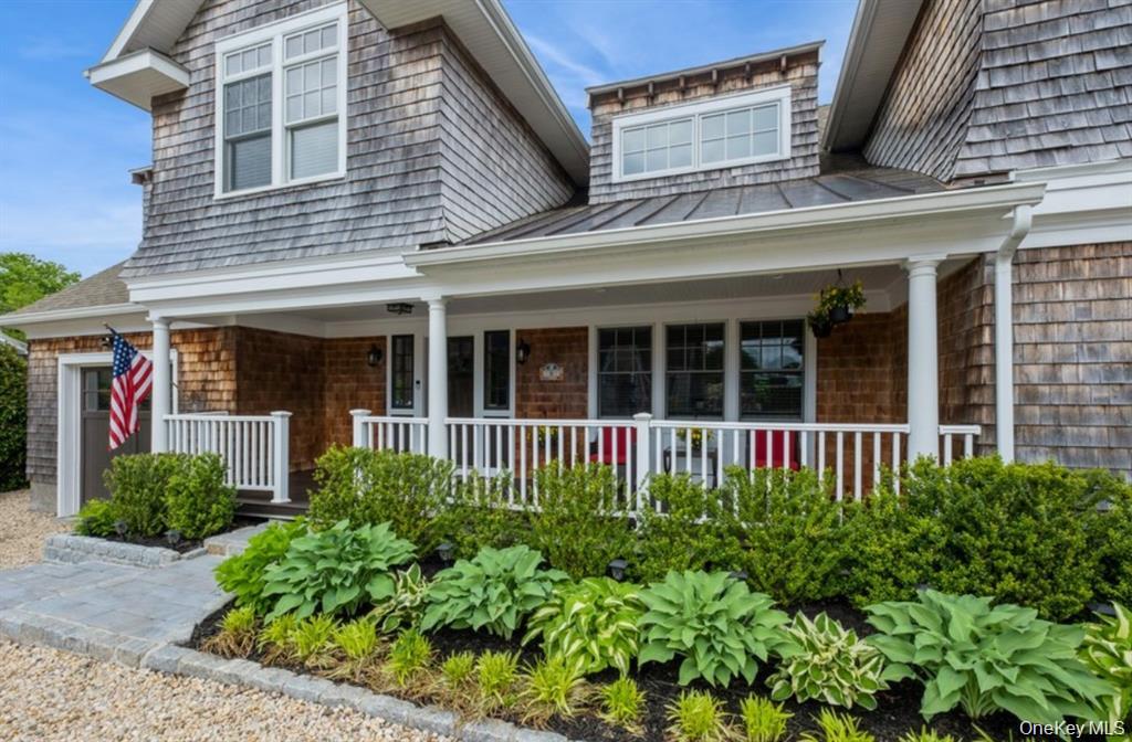 Photo of 8 Hilltop Drive, Bayville, NY 11709 (MLS # 1026599)