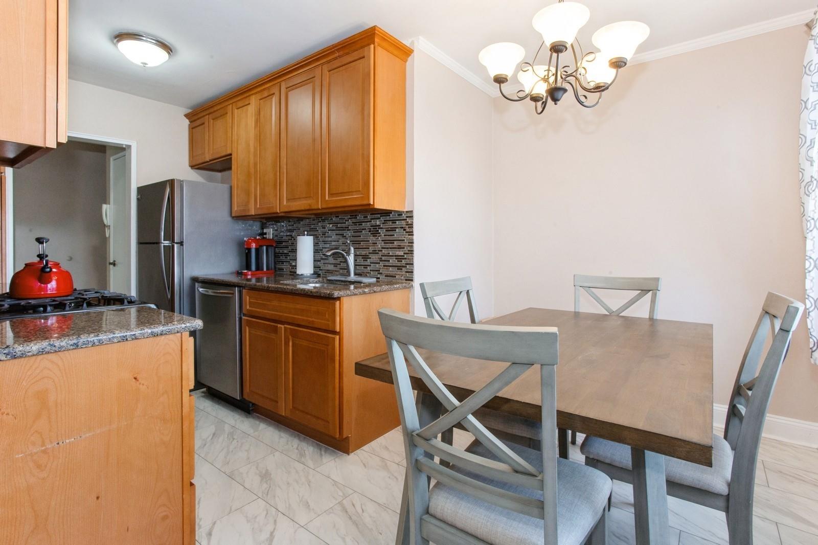 320 Atlantic Avenue #E11, East Rockaway, New York image 7