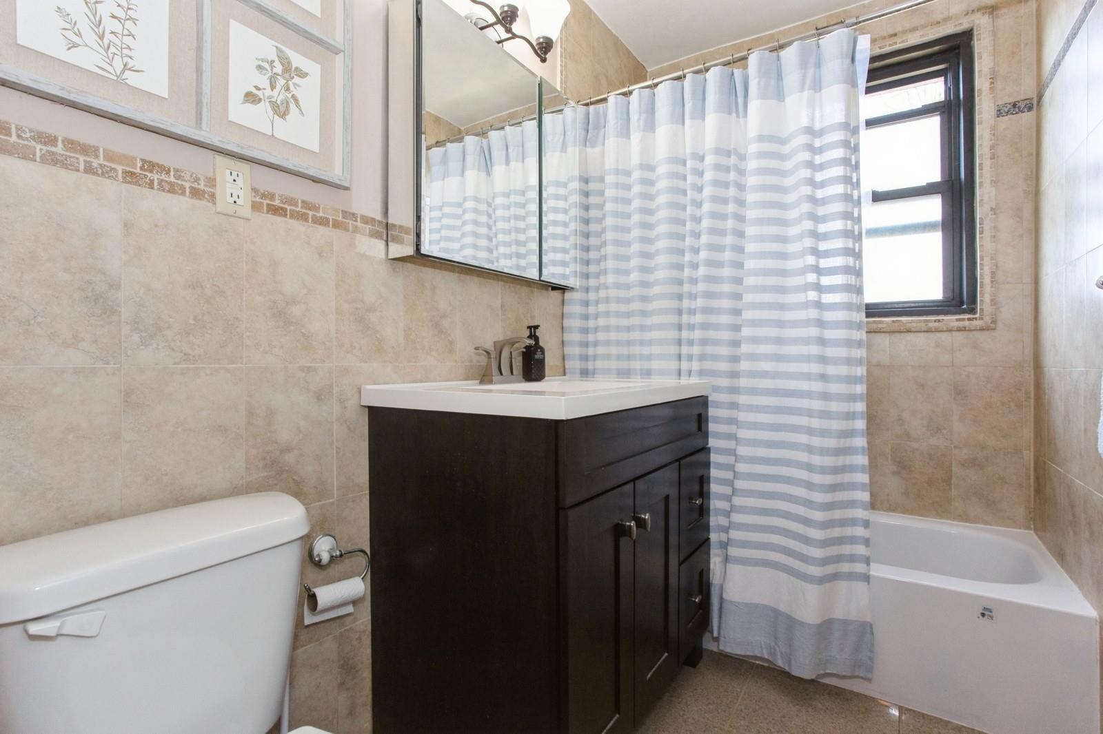 320 Atlantic Avenue #E11, East Rockaway, New York image 15