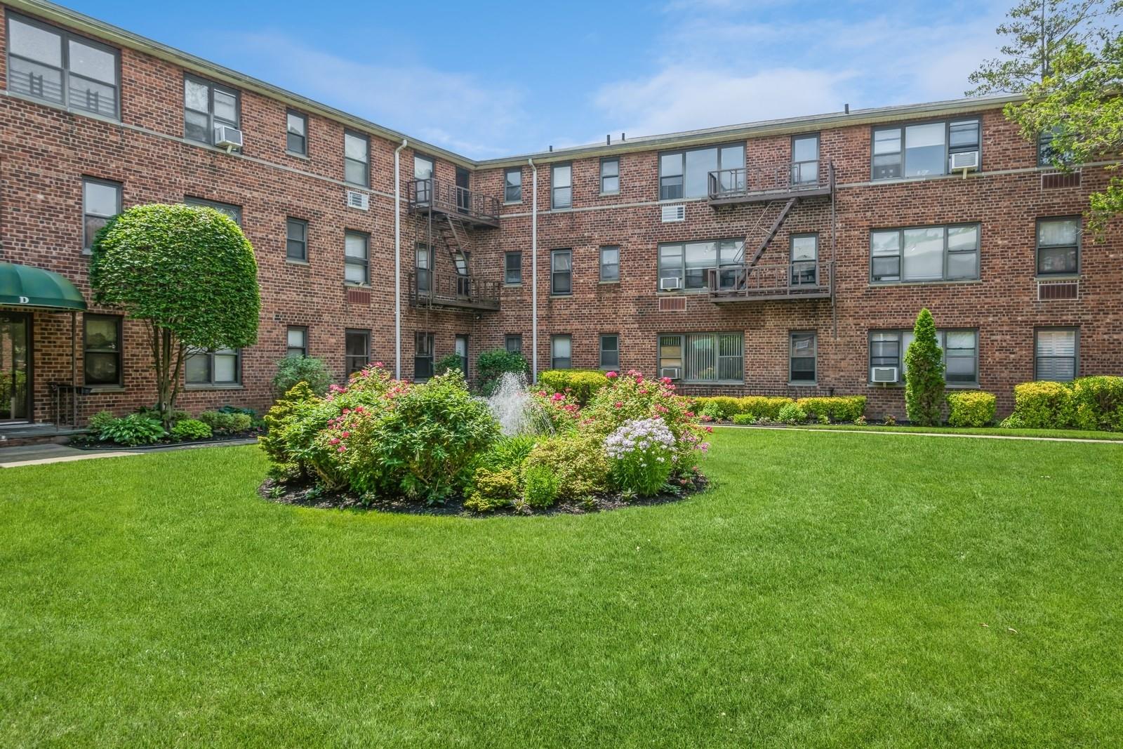 320 Atlantic Avenue #E11, East Rockaway, New York image 23