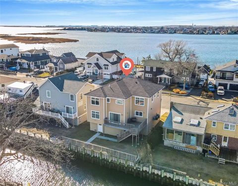 Photo of 829 S Long Beach Avenue, Freeport, NY 11520 (MLS # 819331) Photo of 829 S Long Beach Avenue, Freeport, NY 11520 (MLS # 819331)