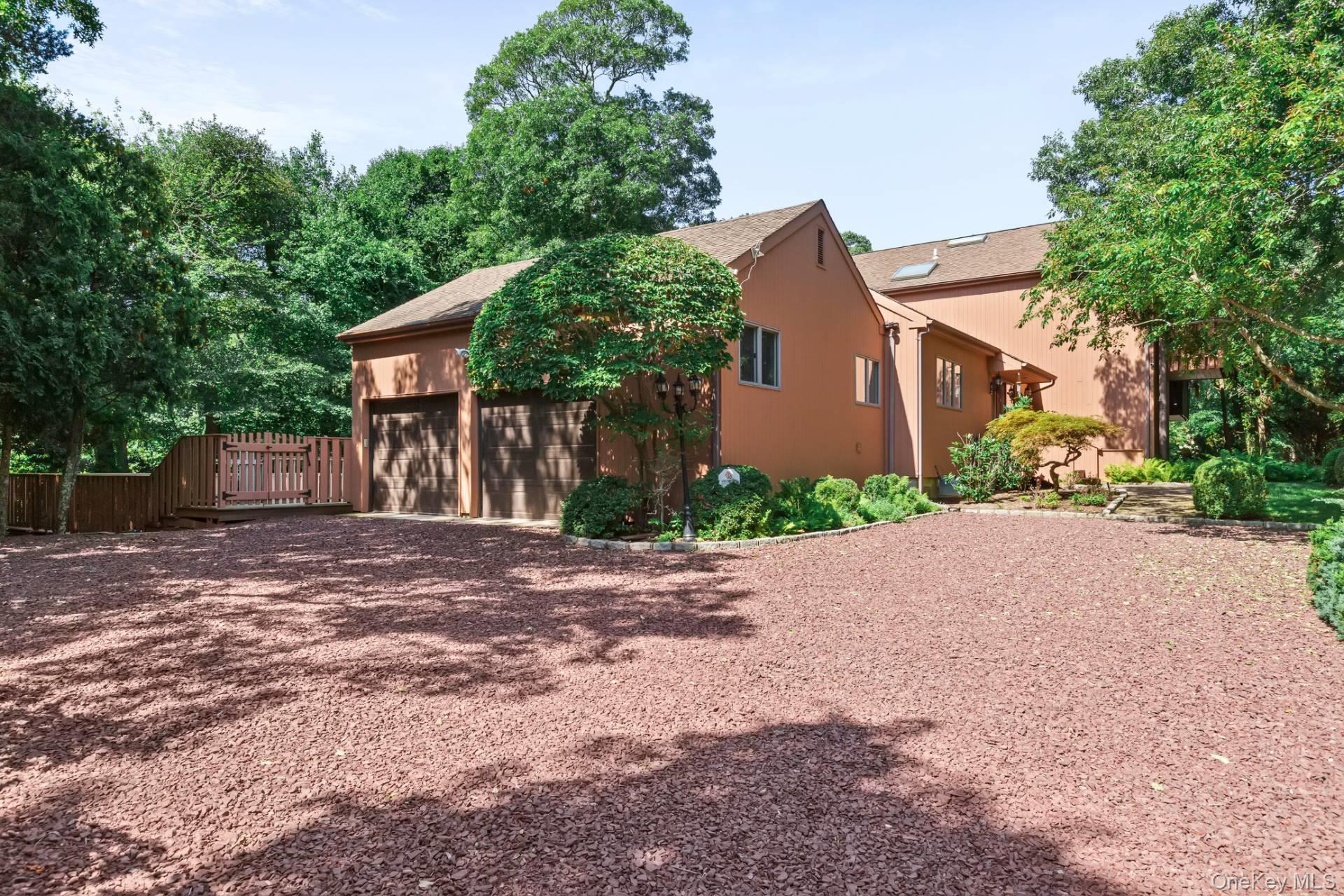 39 Spring Pond Lane