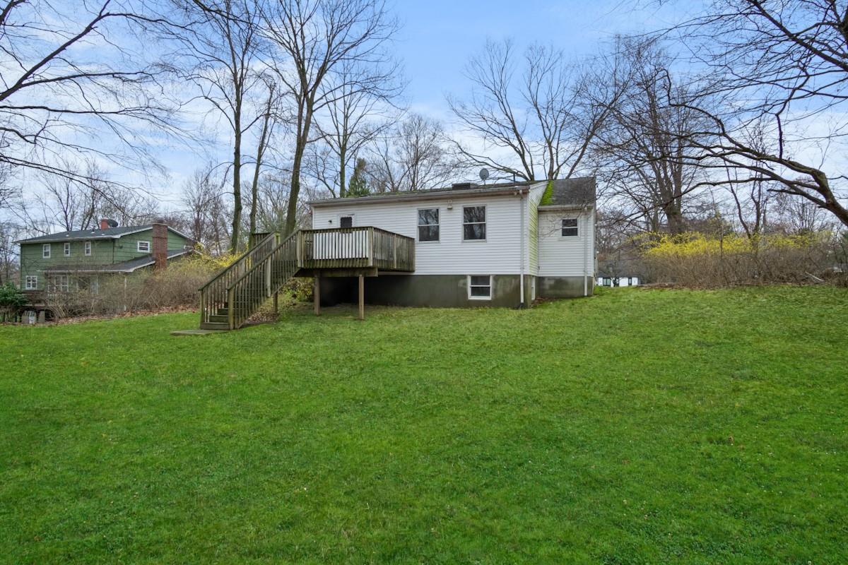 20 New County Road, Airmont, New York image 5