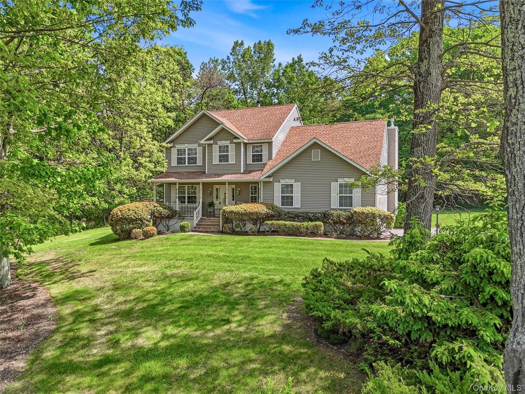 Photo of 43 Ramblewood Drive, Newburgh, NY 12550 (MLS # 1002143)