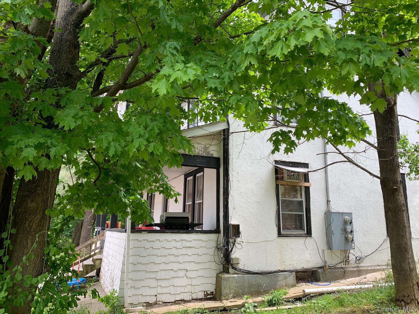 44 Webster
