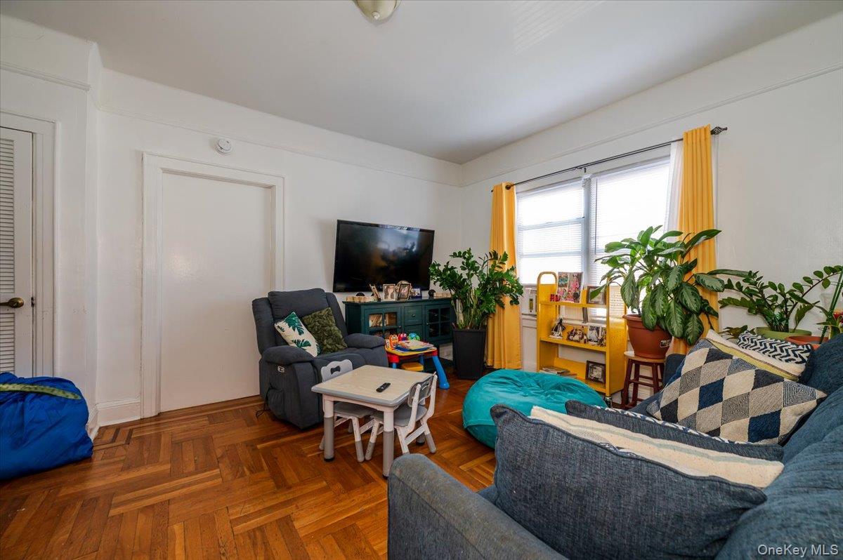 3031 Coddington Avenue