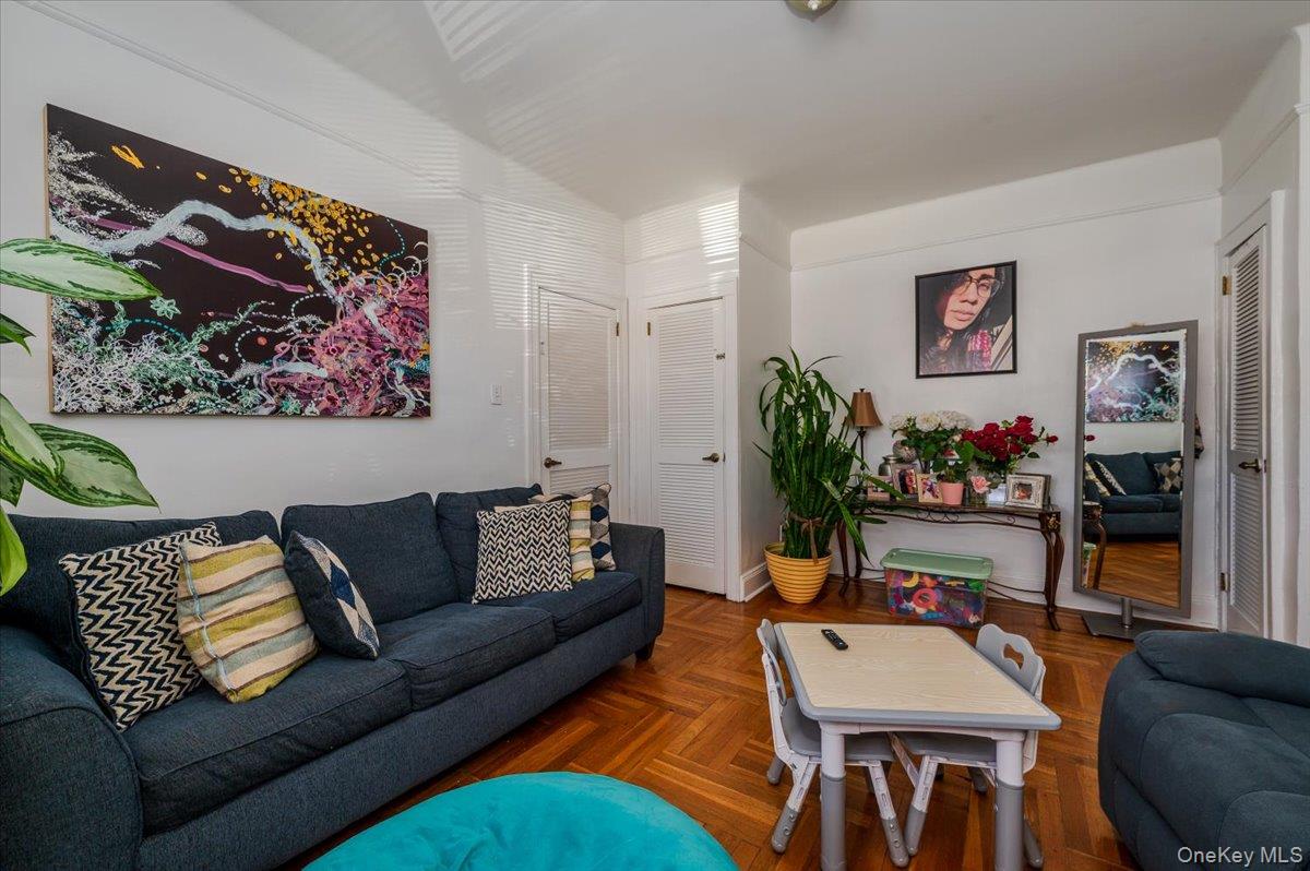 3031 Coddington Avenue