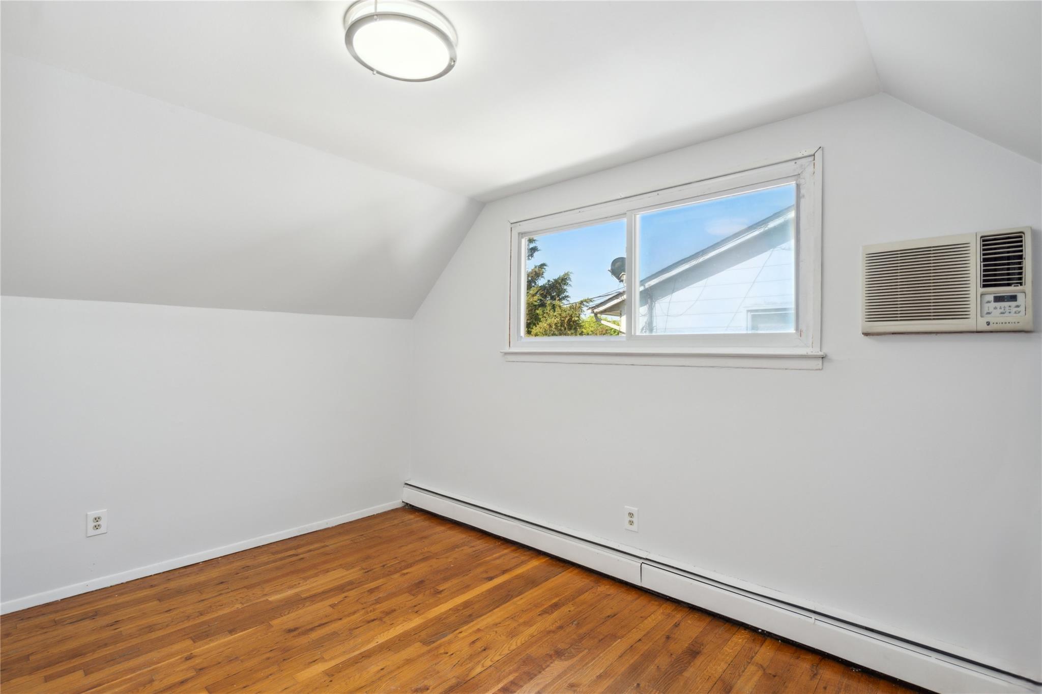 149 Le Grand St, Brentwood, New York image 18