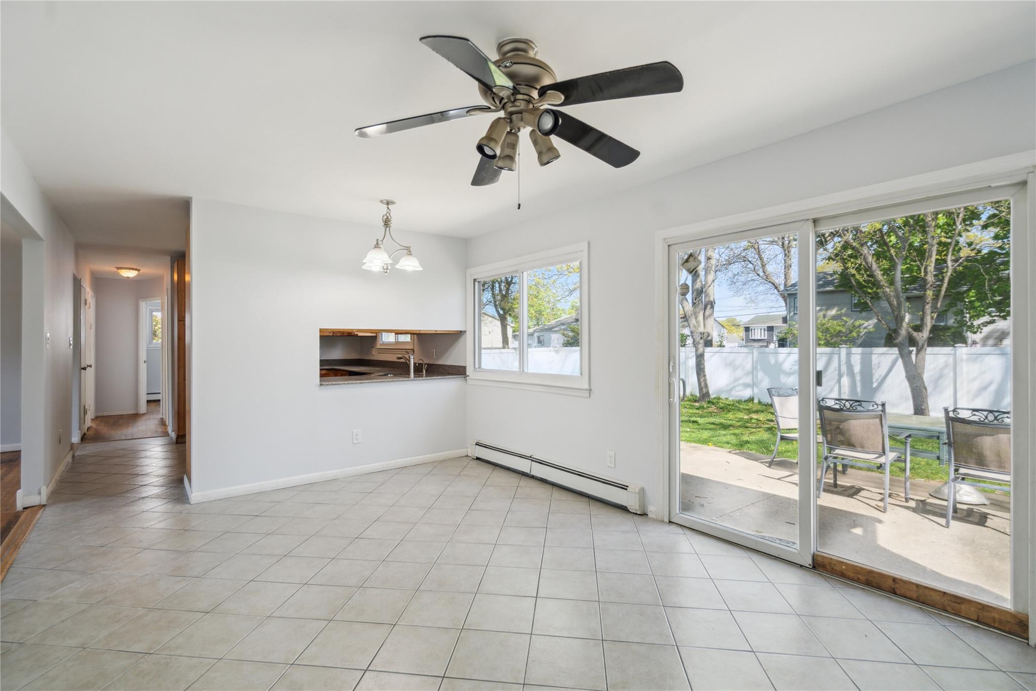 149 Le Grand St, Brentwood, New York image 16