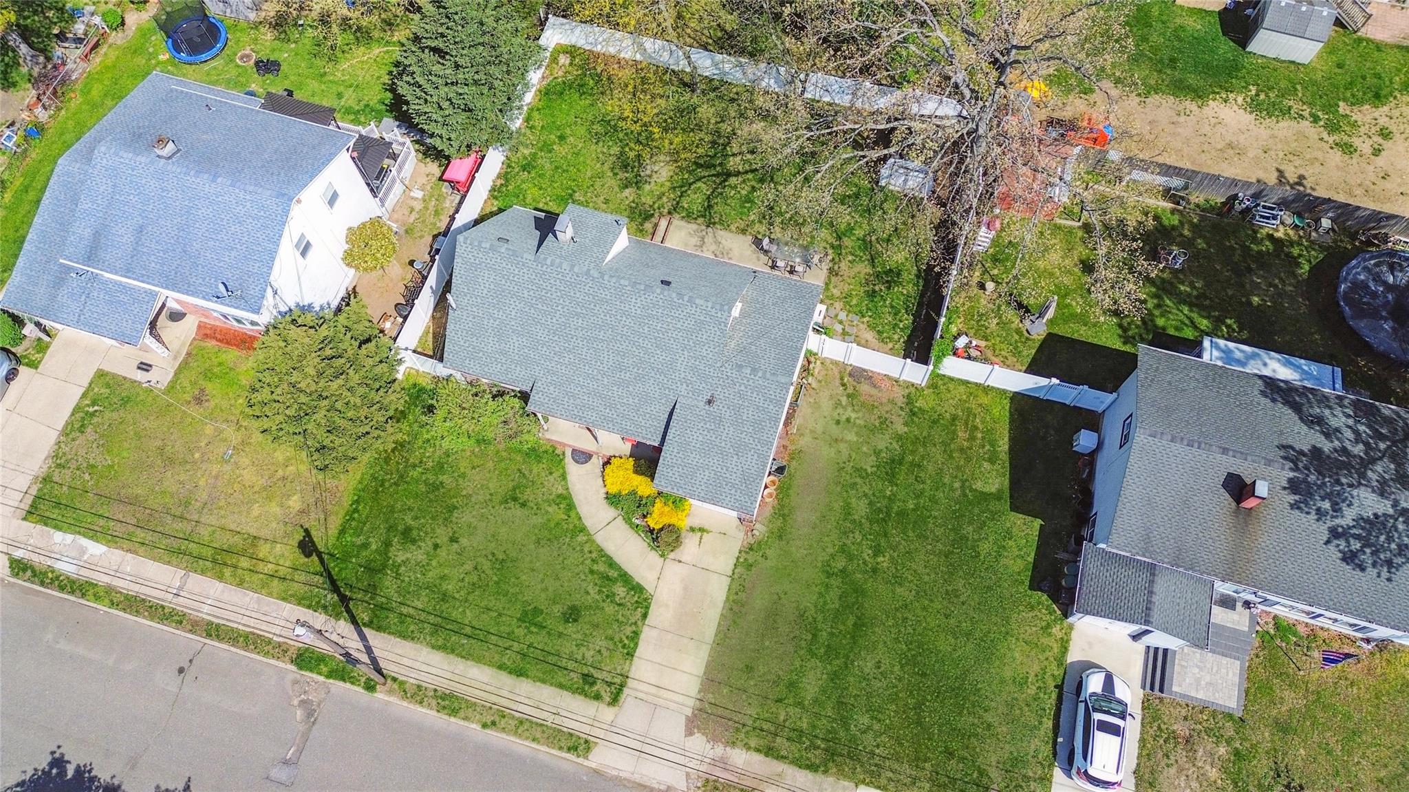 149 Le Grand St, Brentwood, New York image 28