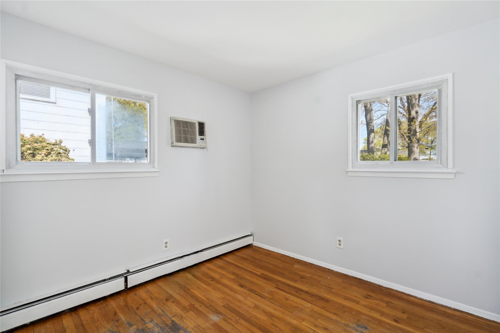 149 Le Grand St, Brentwood, New York image 9
