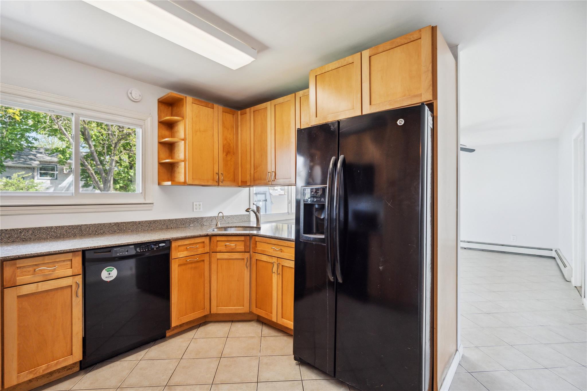 149 Le Grand St, Brentwood, New York image 11