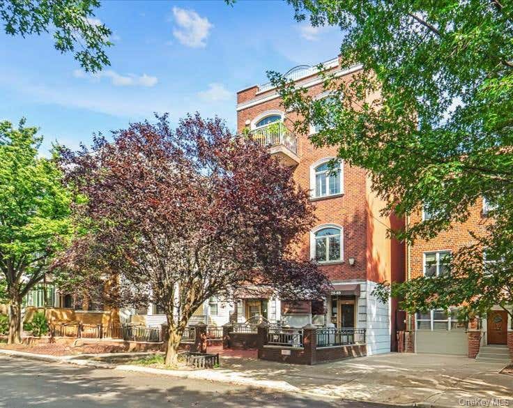 Photo of 2569 38th Street #1R, Astoria, NY 11103 (MLS # 1043050)
