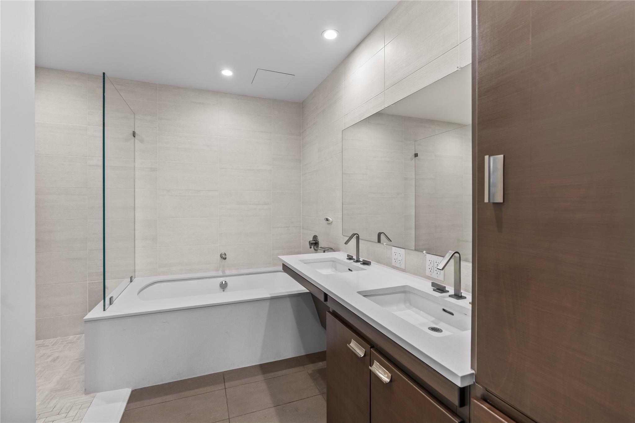 175 Huguenot Street #1807, New Rochelle, New York image 16