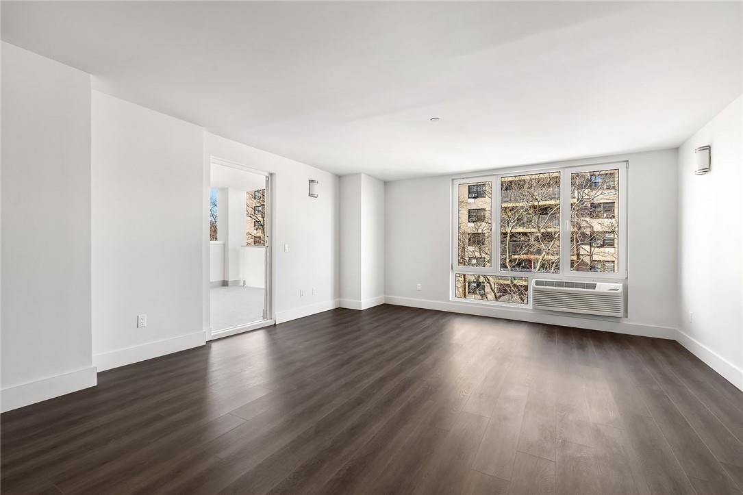 Rental Property at Kingsbridge Avenue 1D, Bronx, New York - Bedrooms: 2 
Bathrooms: 2 
Rooms: 4  - $3,139 MO.