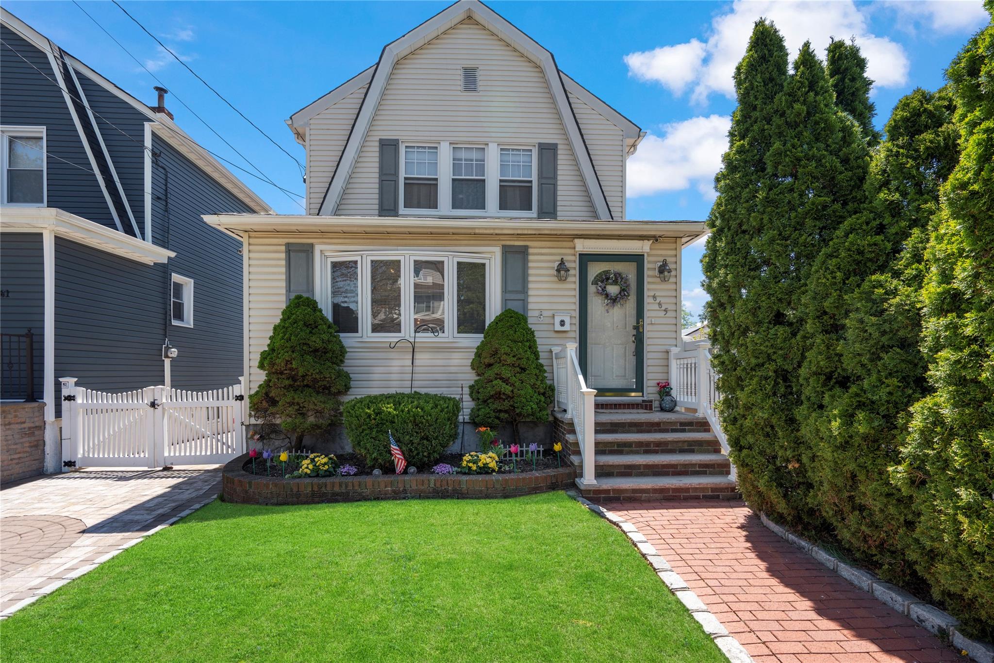 665 Gabriel Avenue, Franklin Square, New York image 2