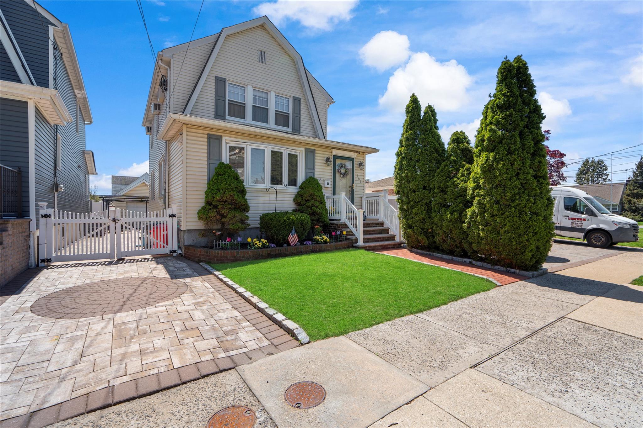 665 Gabriel Avenue, Franklin Square, New York image 3