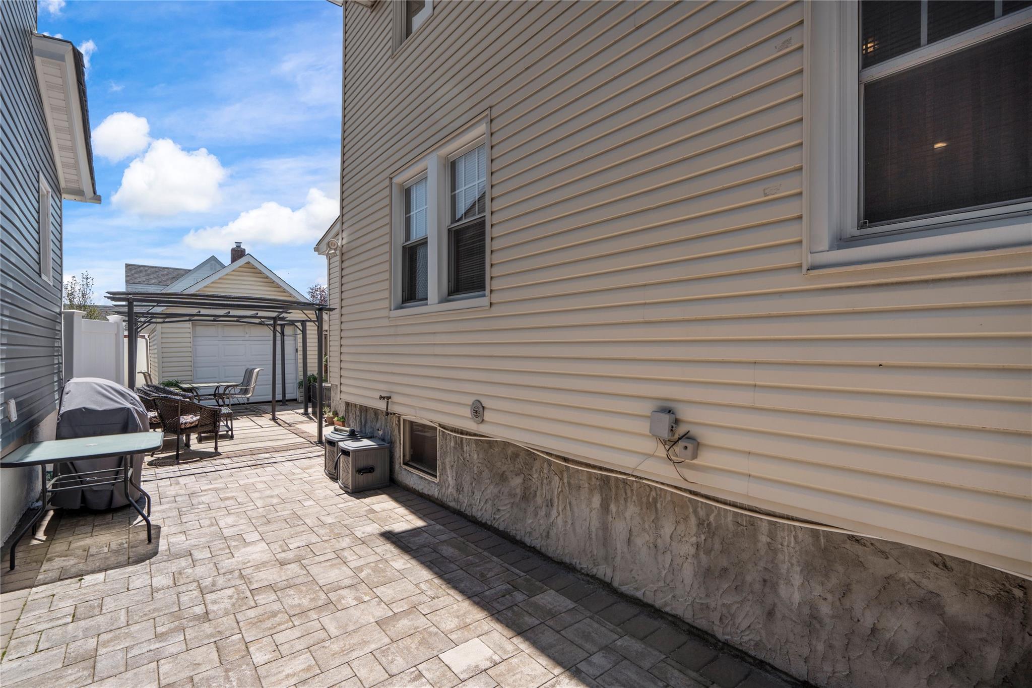 665 Gabriel Avenue, Franklin Square, New York image 40