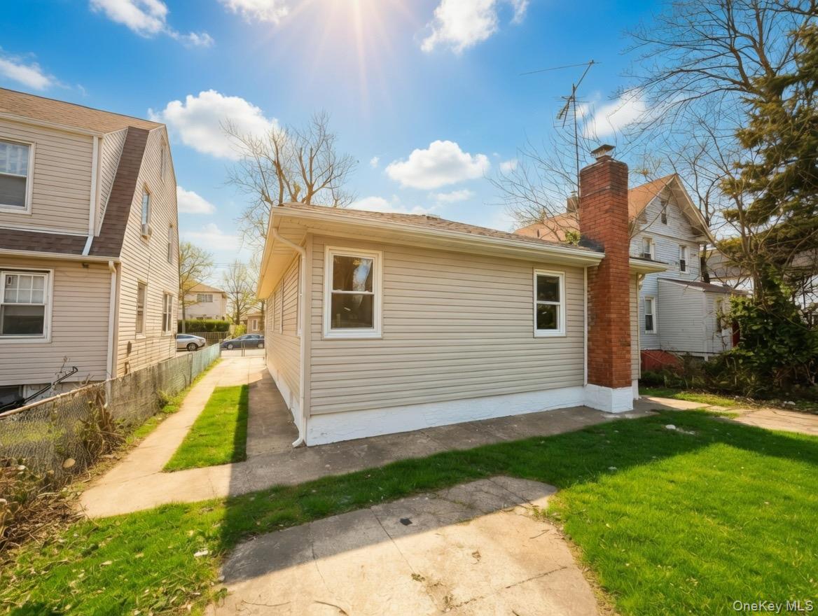 12323 Milburn Street