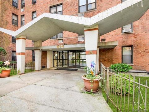 Photo of 814 TILDEN Street #STB, Bronx, NY 10467 (MLS # 927408) Photo of 814 TILDEN Street #STB, Bronx, NY 10467 (MLS # 927408)