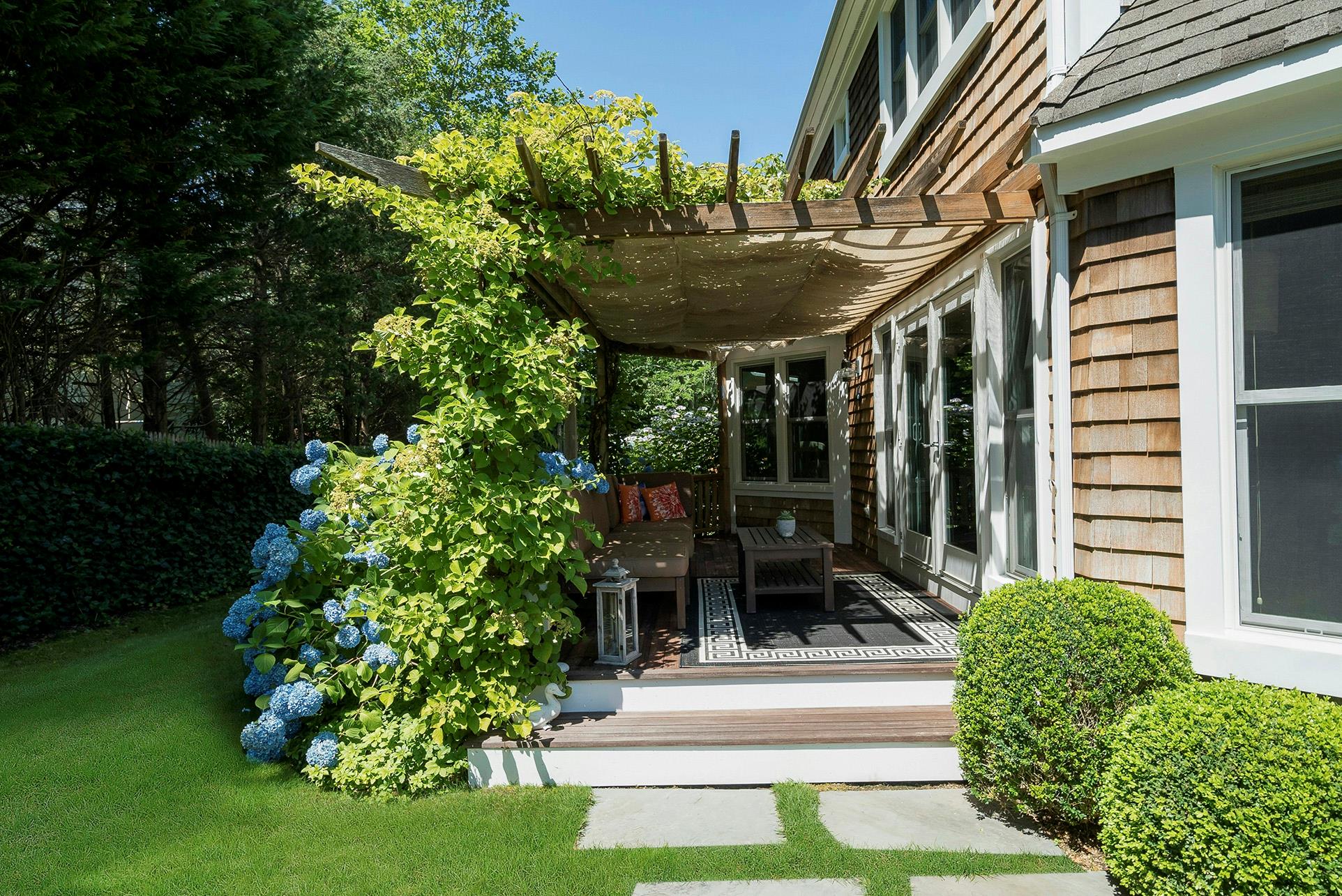 141 Harvest Lane, Southampton, New York image 5