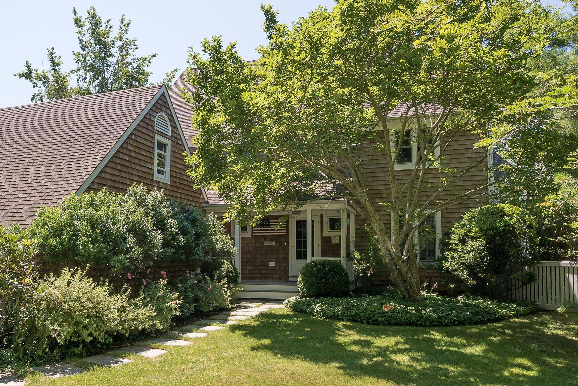 141 Harvest Lane, Southampton, New York image 6