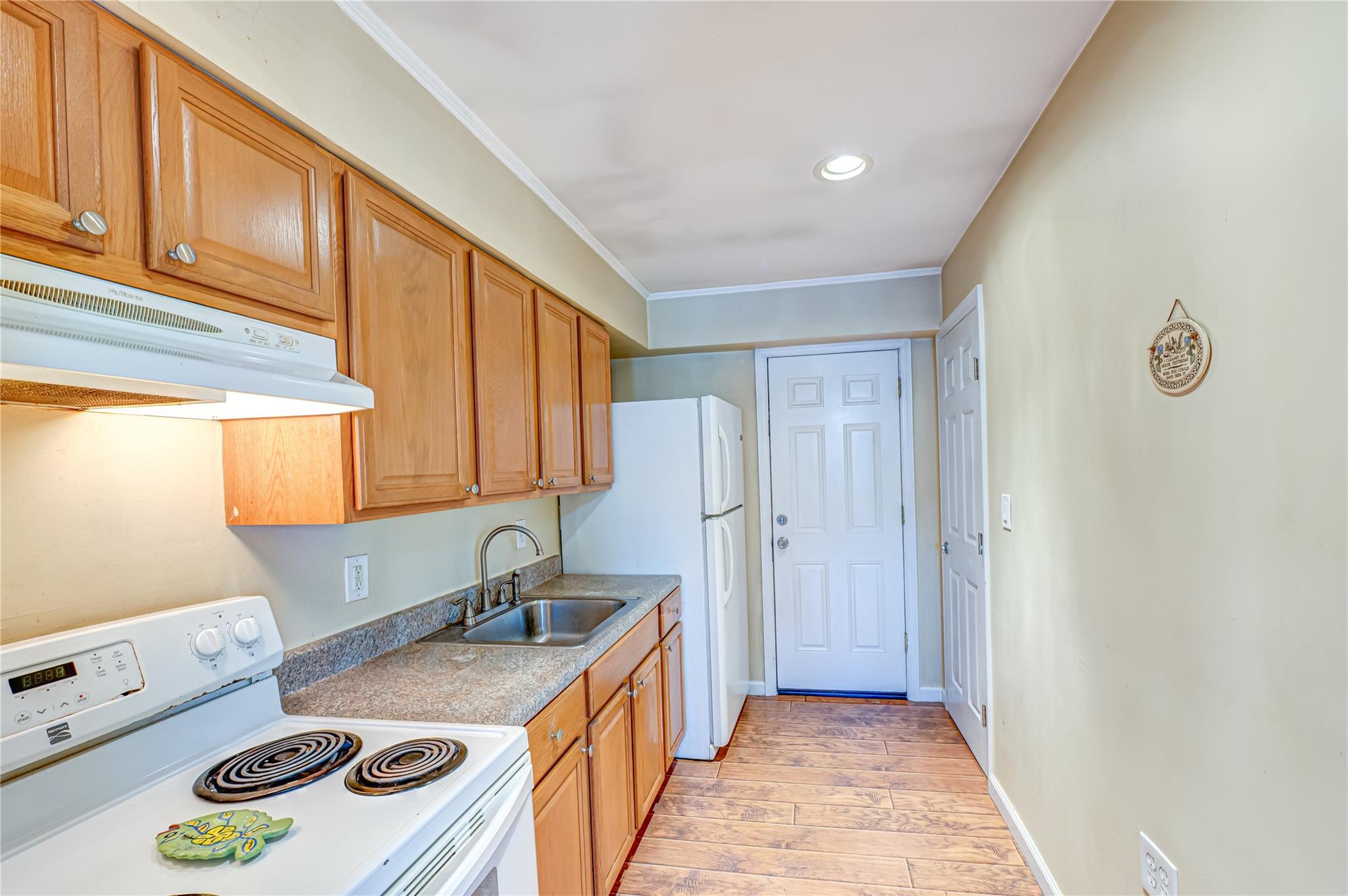 485 Route 109, West Babylon, New York image 8