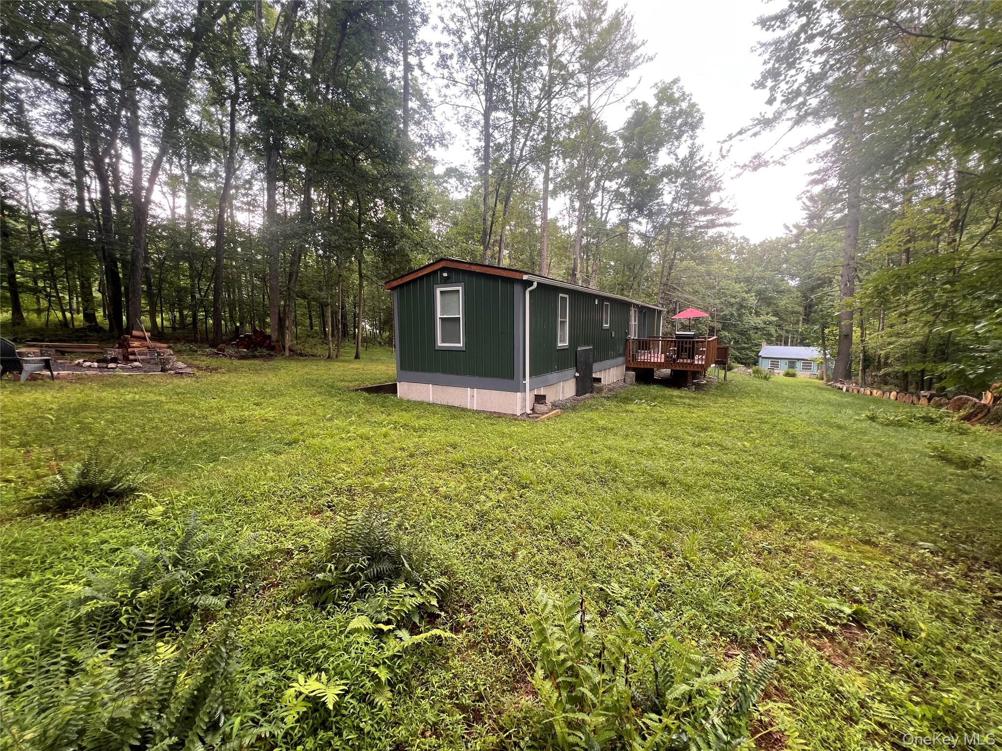 101 Lake Country Lane