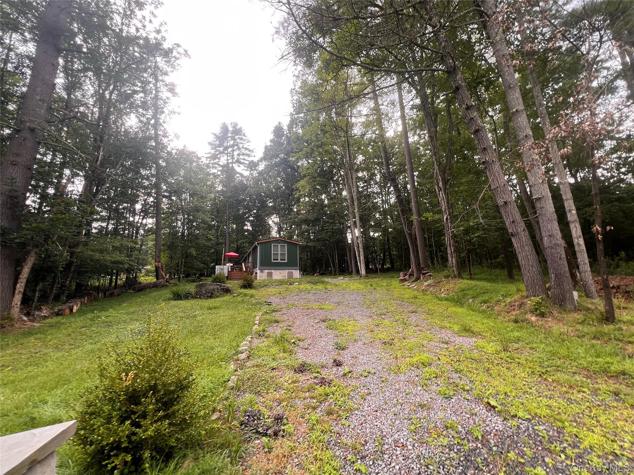 101 Lake Country Lane
