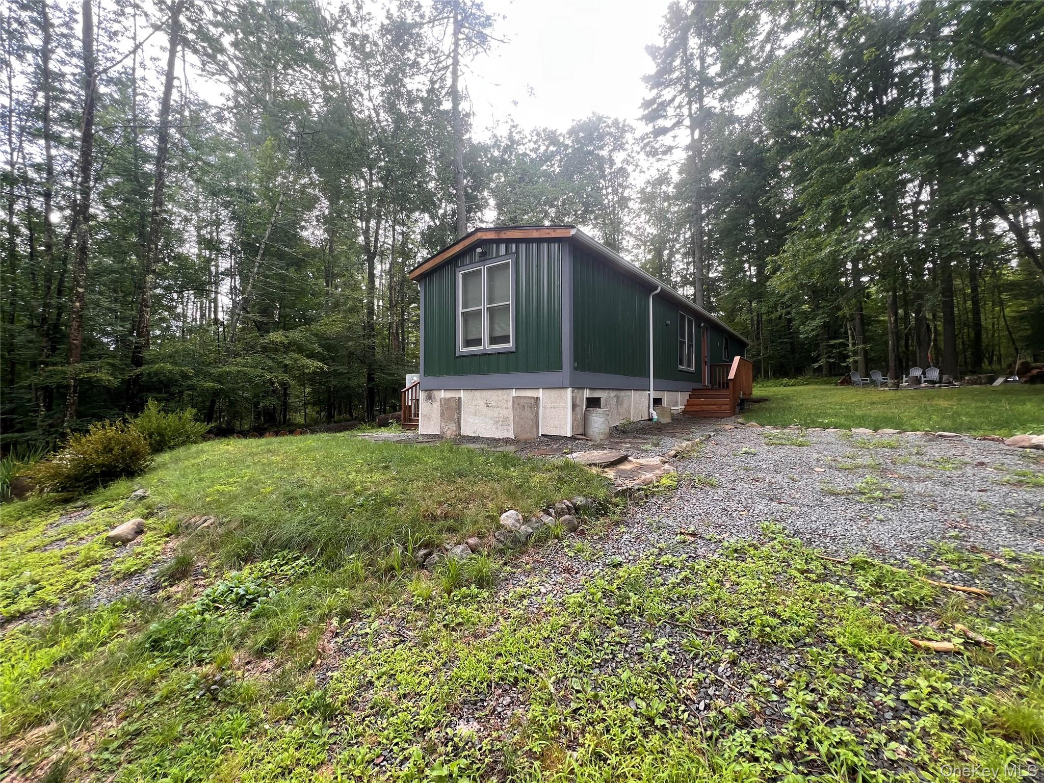 101 Lake Country Lane