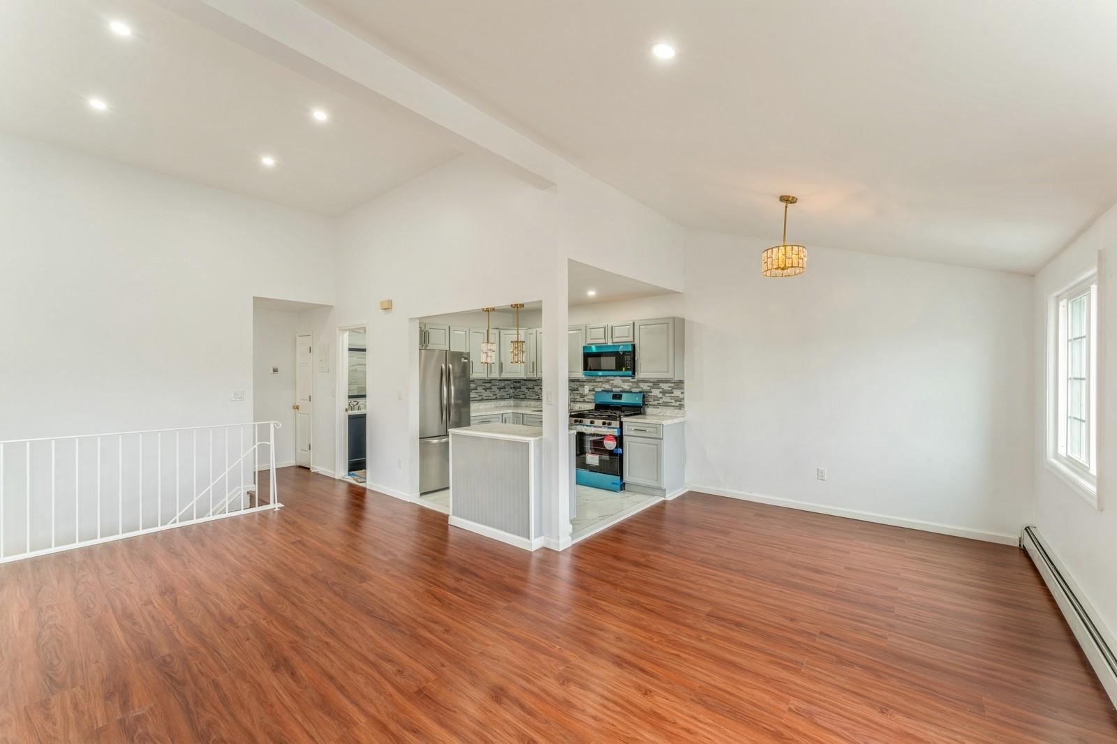 Rental Property at Marsden Street 2, Jamaica, Queens, NY - Bedrooms: 3 
Bathrooms: 2 
Rooms: 5  - $3,400 MO.