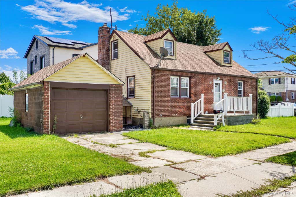 Photo of 57 Franklin Street, Elmont, NY 11003 (MLS # 1035456)