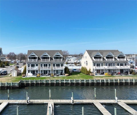 Condo For Sale - 100 Empire Boulevard #13<br/> Island Park, NY 11558